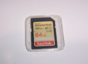 Внешний накопитель SanDisk Extreme 64 GB